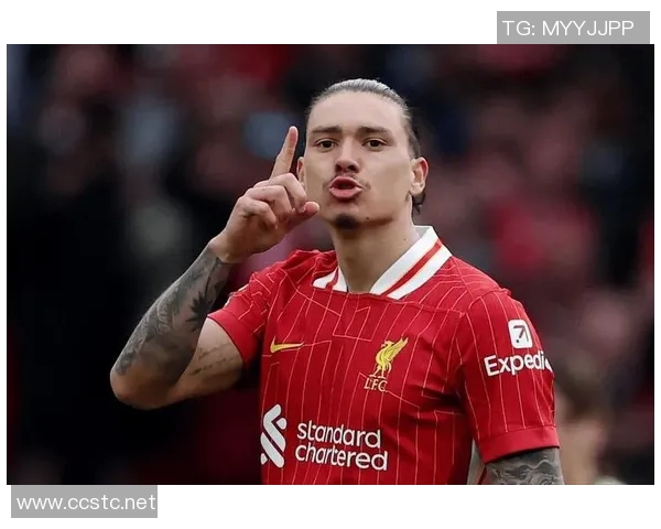 足球明星中谁的花臂纹身最具个性与魅力引发球迷热议